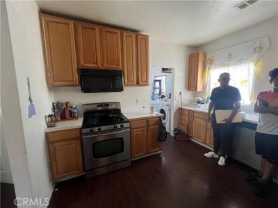 5881 S Broadway Avenue, Los Angeles, Califórnia 90003, Estados Unidos