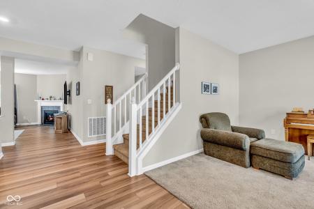 1195 S Aberdeen Drive, Franklin, Indiana 46131