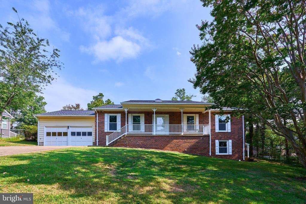 8332 Hilltop Avenue, Vienna, Virginia 22182, Stati Uniti