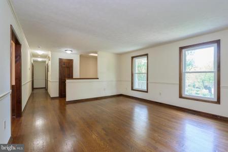 8332 Hilltop Avenue, Vienna, Virginia 22182, Stati Uniti