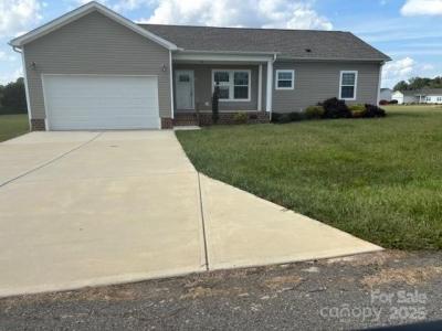 136 Burleson Pointe, Woodleaf, NC 27054, USA