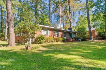 717 Lakeside Drive, Sanford, North Carolina 27330, Stati Uniti