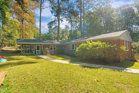 717 Lakeside Drive, Sanford, North Carolina 27330, Stati Uniti