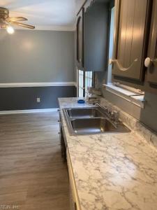 15 Colonial Way, Chesapeake, バージニア 23325, アメリカ合衆国