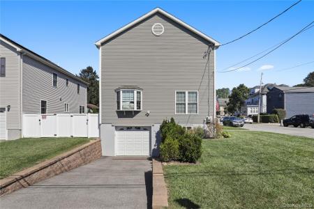 44 Saratoga Avenue, Pleasantville, New York 10570, États-Unis