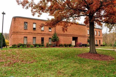2550 Boyce Plaza Rd, Pittsburgh, Pennsylvania 15241