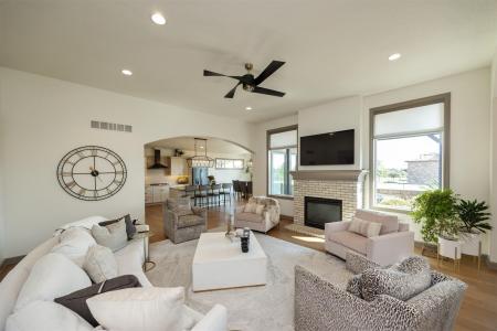 10232 Bella Strada Lane, Johnston, Iowa 50131, Estados Unidos