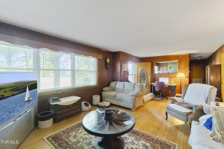 6525 East Andrew Johnson Highway, Afton, 田纳西州 37616, 美国