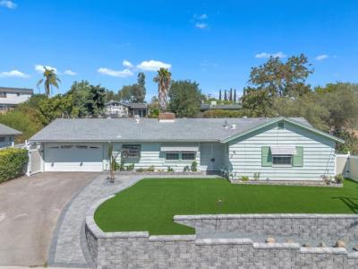 1545 Meadow, El Cajon, California 92021, USA