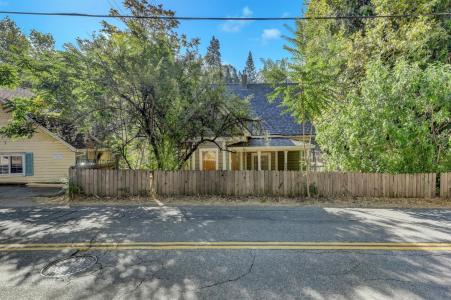 325 E Main Street, Grass Valley, California 95945, Estados Unidos