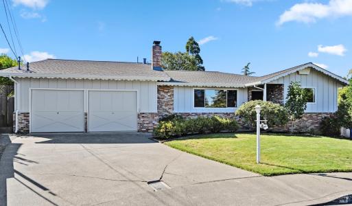 9 Arlene Ct, Petaluma, California 94952