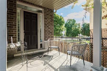 80 WILLOW STREET, Paris, Ontario N3L 2K6, Canadá