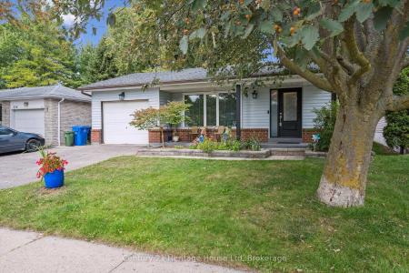 378 WEST ACRES DRIVE, Guelph, オンタリオ N1H 7A8, カナダ