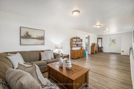 3678 HIGHWAY 43 W ROAD, Smiths Falls, Ontario K7A 4S4, Canada