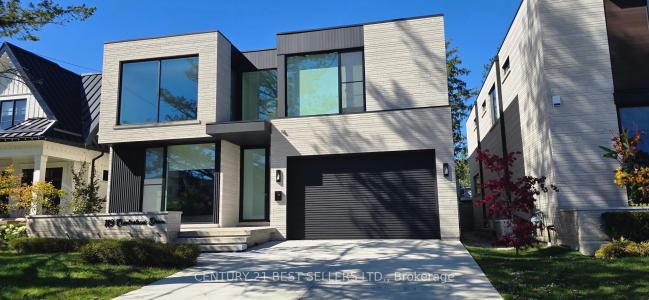 119 CUMBERLAND DRIVE, Mississauga, Ontario L5G 3N3, Canada