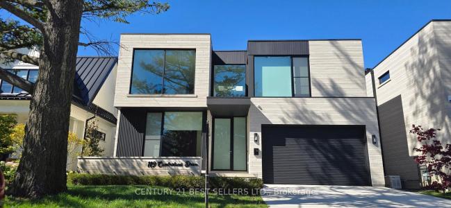 119 CUMBERLAND DRIVE, Mississauga, Ontario L5G 3N3, Canada