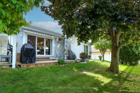 83 VICTORIA STREET, Meaford, אונטריו N4L 1R4, קנדה 