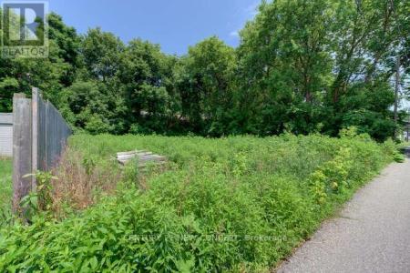 38 BROCK LANE, Brantford, オンタリオ N3S 4Y6, カナダ