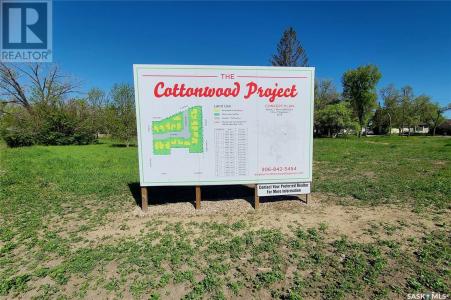 32 KENNEY CRESCENT, Weyburn, Saskatchewan S4H 1L3, Kanada