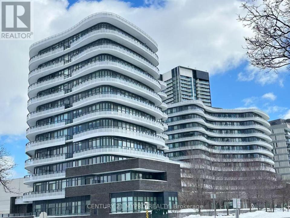 99 THE DONWAY WEST, Toronto (banbury-don Mills), Ontario M3C 0N8, Canadá