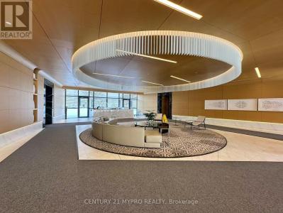 99 THE DONWAY WEST, Toronto (banbury-don Mills), Ontario M3C 0N8, Canadá