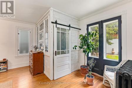 285 MAPLE STREET, Collingwood, Ontario L9Y 2R3, Canadá