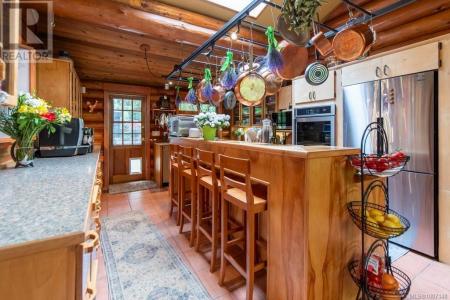 3272 ROPER ROAD, Nanaimo, British Columbia V9G 1C4, Canada