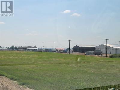 5504/5506/5508 46TH STREET, Macklin, Saskatchewan S0L 2C0, Canada