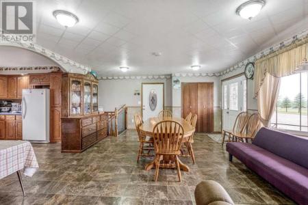 123047 TOWNSHIP ROAD 102, Burdett, Alberta T0K 0J0, Canada