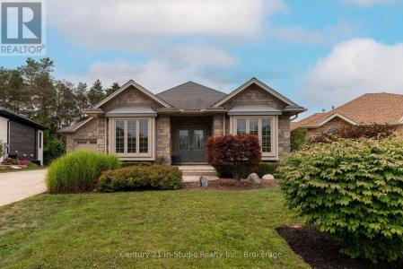 6 GLEN ABBEY COURT, Meaford, Ontario N4L 1Y4, Canada