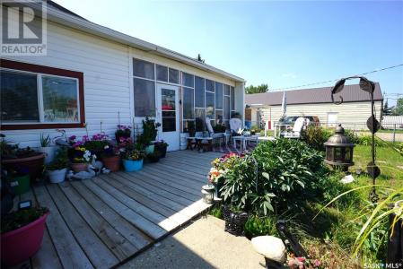 116 MAIN STREET, Avonlea, Saskatchewan S0H 0C0, Canada