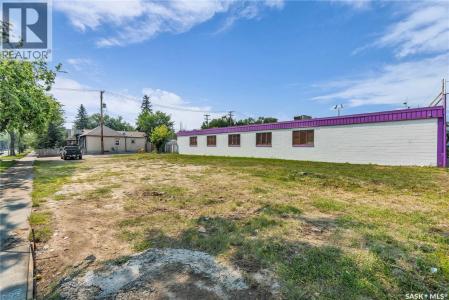 1001 20TH STREET W, Saskatoon, Saskatchewan S7M 0Y6, Canada