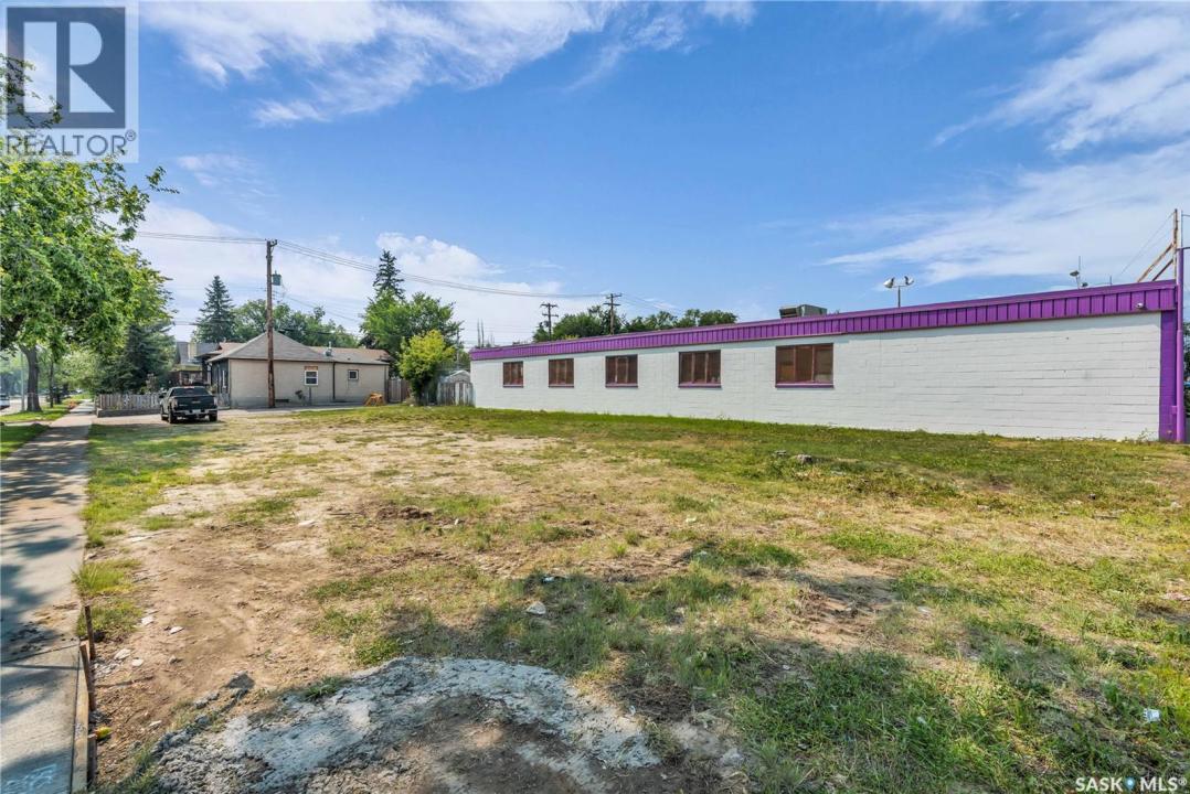 1001 20TH STREET W, Saskatoon, Saskatchewan S7M 0Y6, Canadá