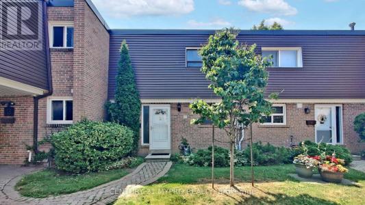 6 LEXINGTON AVENUE, Toronto (west Humber-clairville), Ontario M9V 3T3, Canada