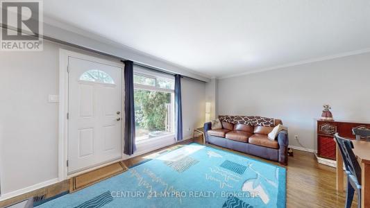 6 LEXINGTON AVENUE, Toronto (west Humber-clairville), Ontario M9V 3T3, Kanada