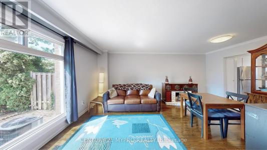 6 LEXINGTON AVENUE, Toronto (west Humber-clairville), Ontario M9V 3T3, Kanada