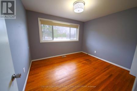 163 ATKINSON BOULEVARD, London East (east H), Ontario N5W 4Z3, Canada