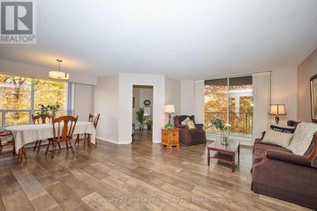 8111 FOREST GLEN DRIVE, Niagara Falls (mt. Carmel), Ontario L2H 2Y7, Canada