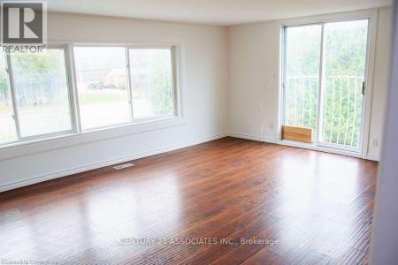 84 BALM BEACH ROAD EAST, Tiny, Ontario L0L 2J0, Kanada