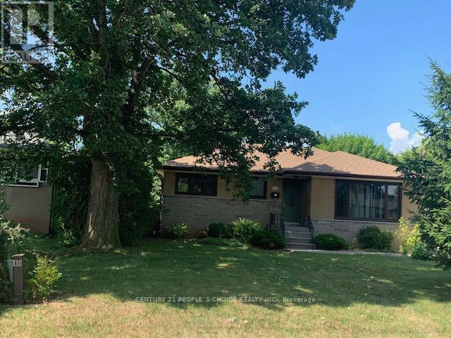 1393 SELKIRK AVENUE, Oakville (br Bronte), Ontario L6L 2V5, Canada