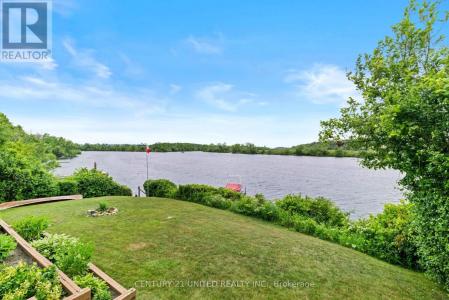 210 THOMPSON ROAD, Otonabee-south Monaghan, 安大略省 K9J 6X8, 加拿大