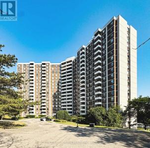 10 EDGECLIFF GOLFWAY, Toronto (flemingdon Park), 온타리오주 M3C 3A3, 캐나다