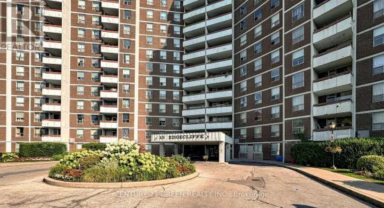 10 EDGECLIFF GOLFWAY, Toronto (flemingdon Park), 온타리오주 M3C 3A3, 캐나다