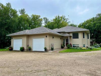 6 TURK ROAD, The Pas, Manitoba R9A 1L6, Canada