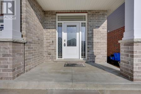 8 CHAMBERLAIN AVENUE, Ingersoll (ingersoll - South), Ontario N5C 3B3, Canada