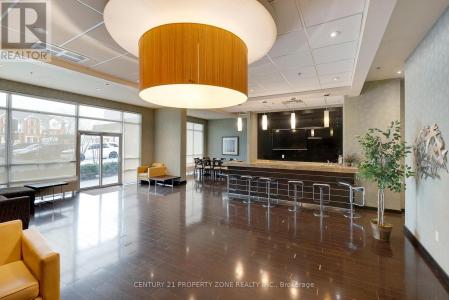 215 QUEEN STREET EAST, Brampton (queen Street Corridor), أونتاريو L6W 0A9, كندا