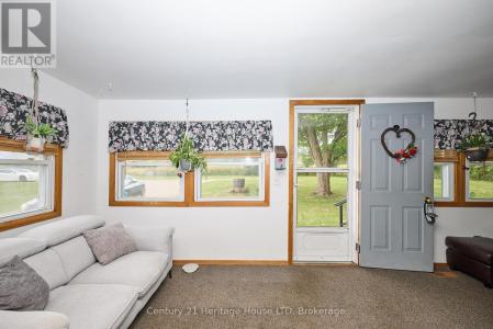 690 BRIDGE STREET, Fort Erie (bowen), Ontario L2A 5M4, CANADÁ