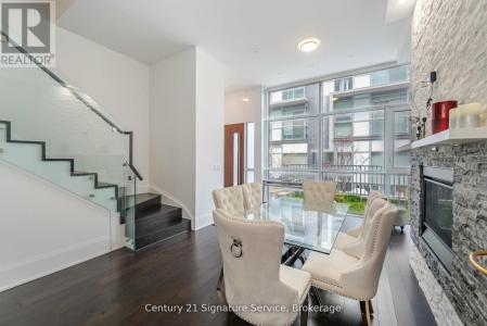 101 ERSKINE AVENUE, Toronto (mount Pleasant West), Ontario M4P 0C5, Canada