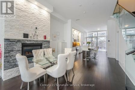 101 ERSKINE AVENUE, Toronto (mount Pleasant West), Ontario M4P 0C5, Canada