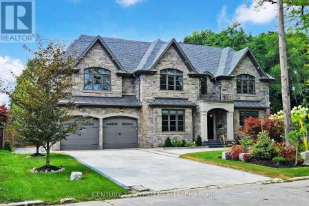 36 FARRINGTON DRIVE, Toronto (st. Andrew-windfields), 安大略省 M2L 2B6, 加拿大